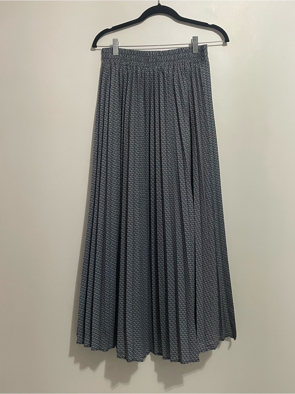 Women's Pleated Print Maxi Skirt- size M